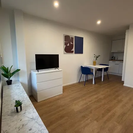 City Apartment レラハ